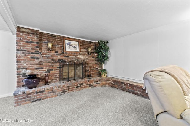 4410 Burnt Cedar Ln, Louisville, KY 40219