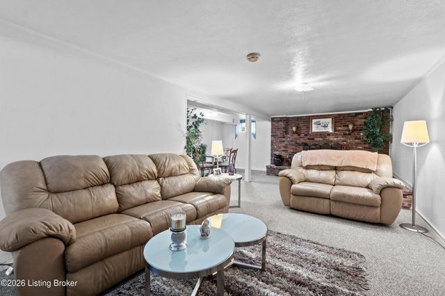 4410 Burnt Cedar Ln, Louisville, KY 40219