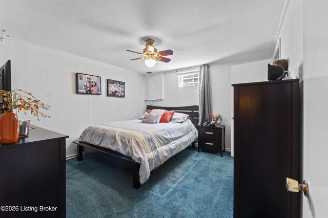 4410 Burnt Cedar Ln, Louisville, KY 40219