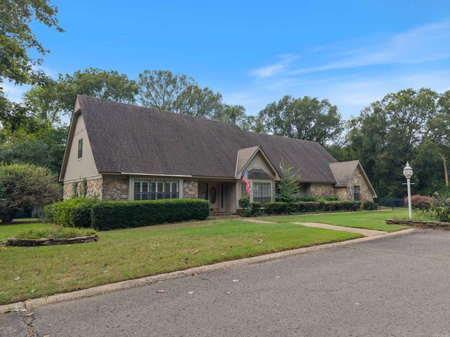 21 Riviera Dr, Conway, AR 72034