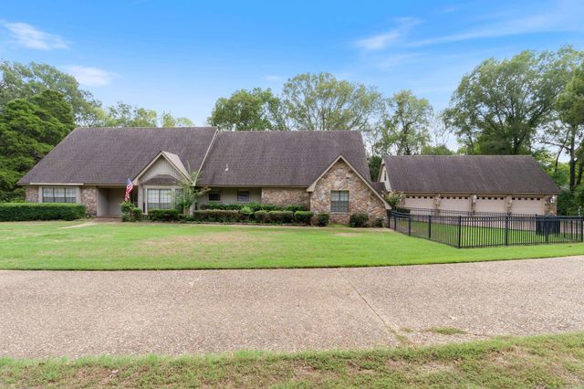 21 Riviera Dr, Conway, AR 72034