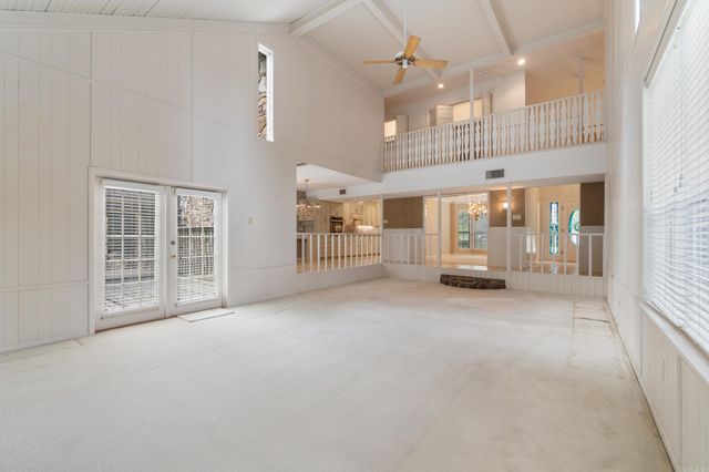 21 Riviera Dr, Conway, AR 72034