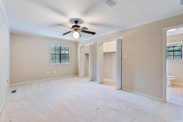 21 Riviera Dr, Conway, AR 72034