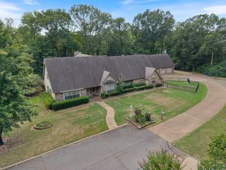21 Riviera Dr, Conway, AR 72034