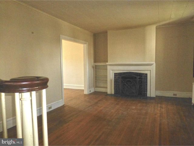 209 S 7TH AVE, West Reading, PA 19611