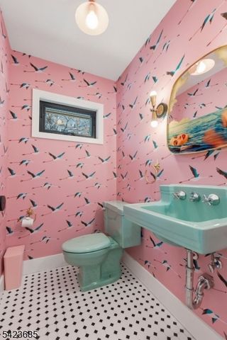 38 Ithanell Rd, Hopatcong Boro, NJ 07843