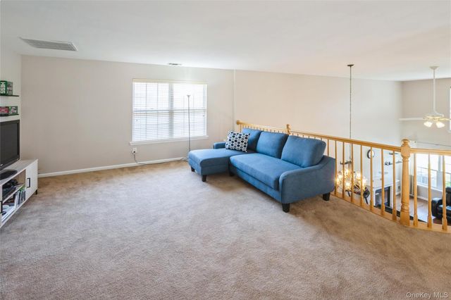 8 Jennifer Lane, Middle Island, NY 11953