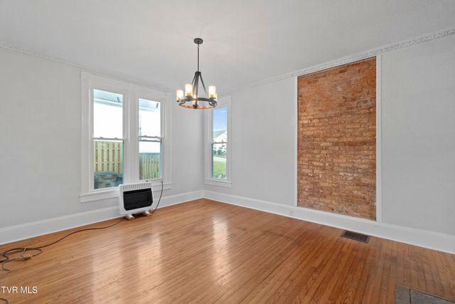 220 Unaka Street, Greeneville, TN 37743