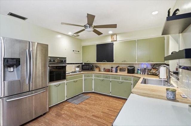 304 42ND STREET W, Bradenton, FL 34209