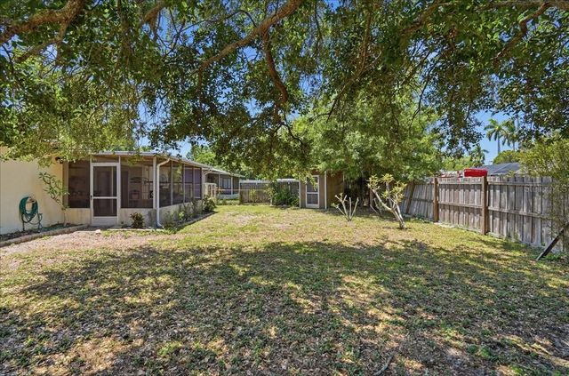 304 42ND STREET W, Bradenton, FL 34209