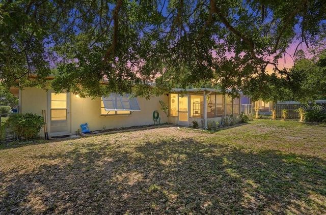304 42ND STREET W, Bradenton, FL 34209