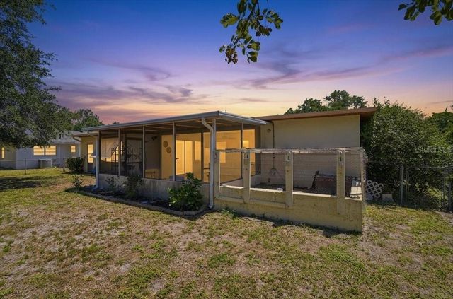304 42ND STREET W, Bradenton, FL 34209