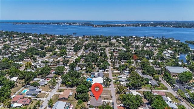 304 42ND STREET W, Bradenton, FL 34209