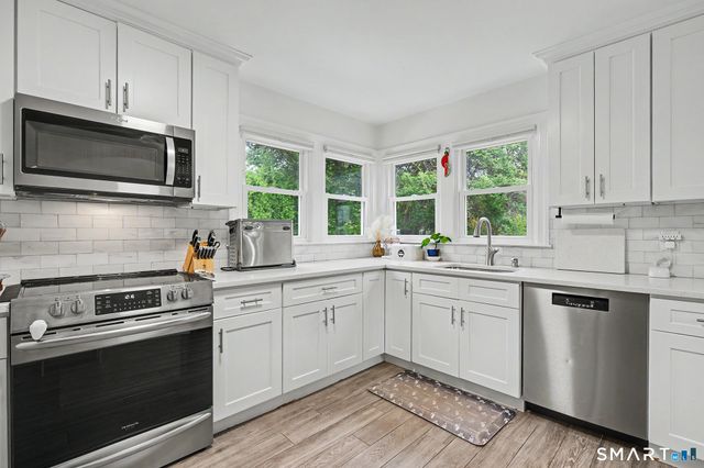 1 Sunset Drive, Danbury, CT 06810