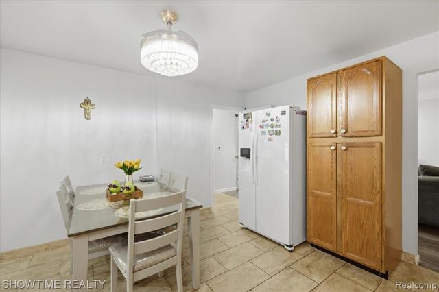 14706 Murthum Avenue, Warren, MI 48088
