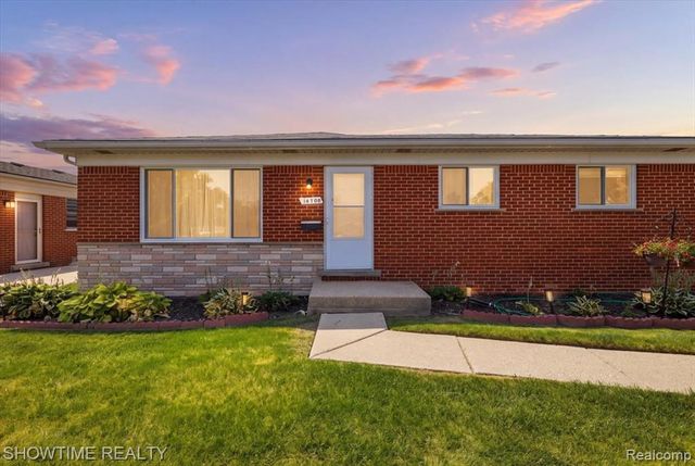 14706 Murthum Avenue, Warren, MI 48088