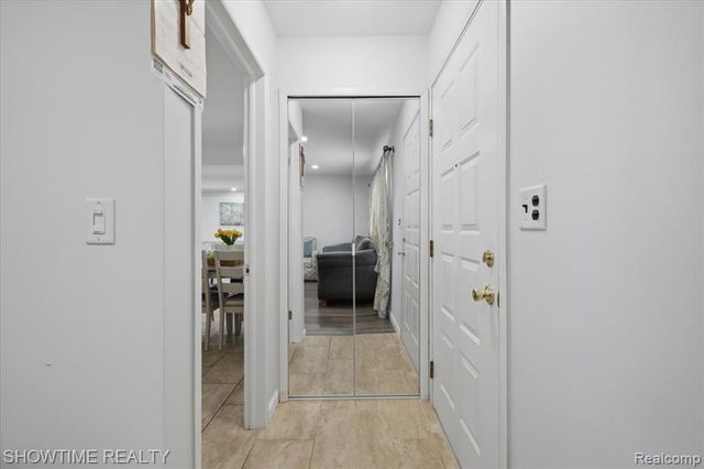 14706 Murthum Avenue, Warren, MI 48088