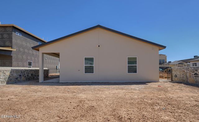13897 CAROLINA PONCE Avenue, Horizon City, TX 79928