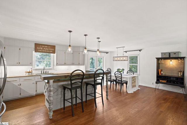 320 Altamont Road, Greenville, SC 29609