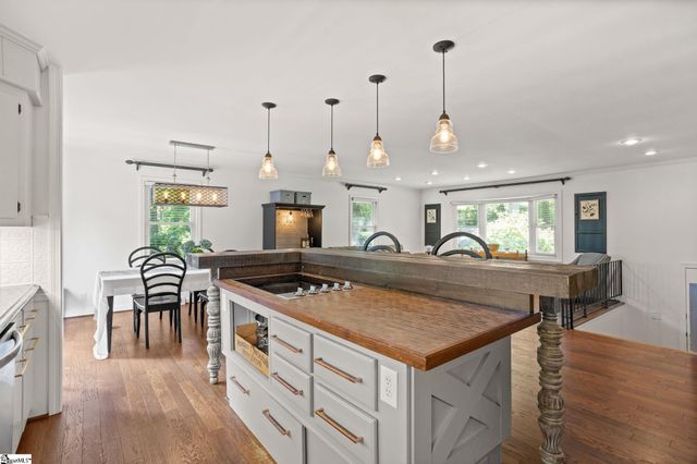 320 Altamont Road, Greenville, SC 29609