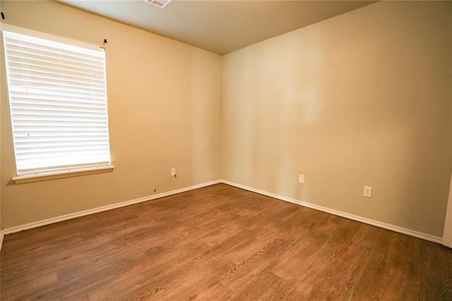 18109 Montoro Way, Edmond, OK 73012