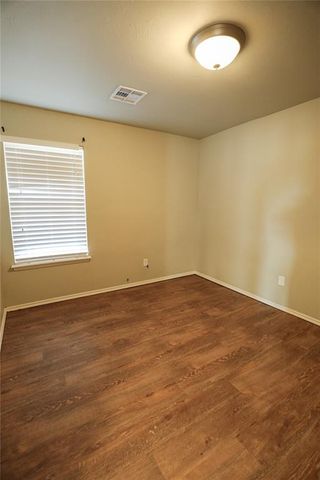 18109 Montoro Way, Edmond, OK 73012