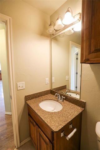 18109 Montoro Way, Edmond, OK 73012