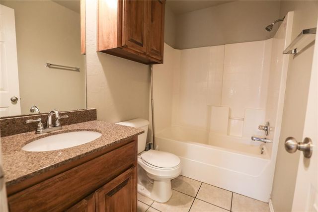 18109 Montoro Way, Edmond, OK 73012