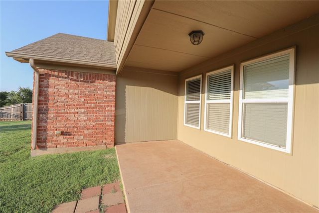 18109 Montoro Way, Edmond, OK 73012