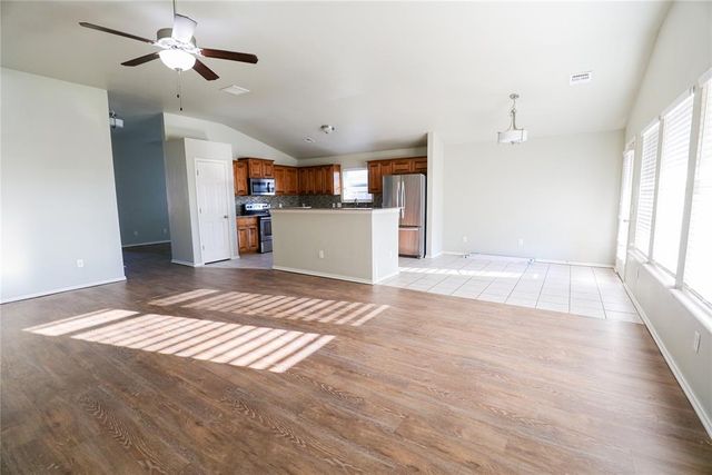18109 Montoro Way, Edmond, OK 73012