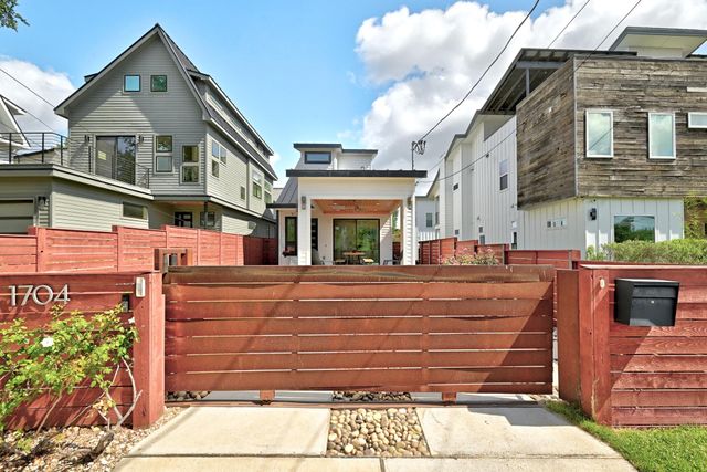 1704 E 13th ST B, Austin, TX 78702