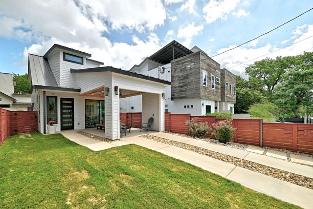 1704 E 13th ST B, Austin, TX 78702