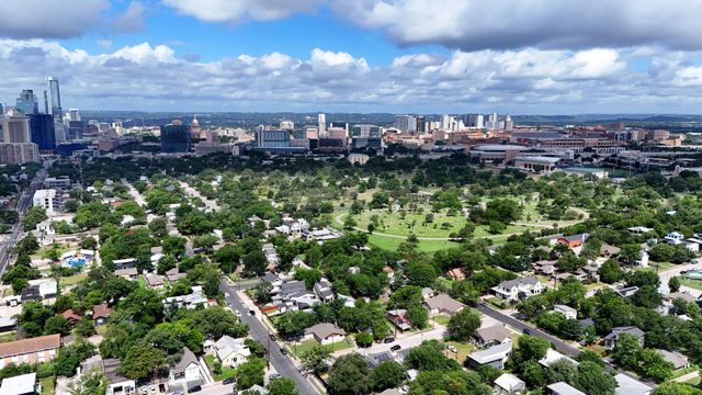 1704 E 13th ST B, Austin, TX 78702