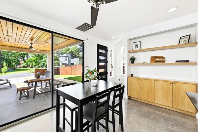 1704 E 13th ST B, Austin, TX 78702