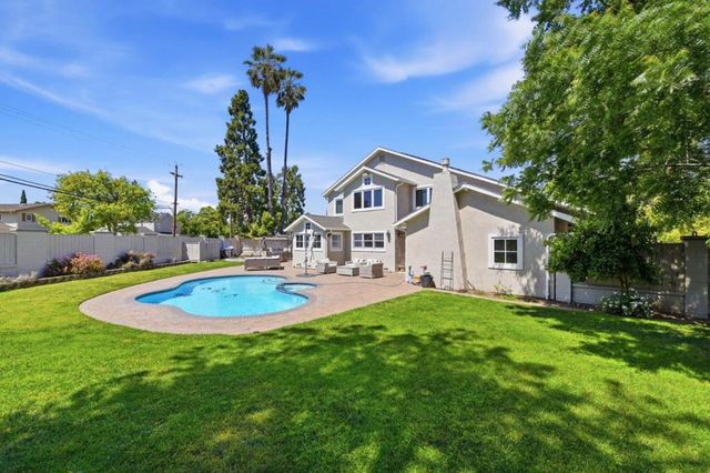 2465 Fenian Drive, Campbell, CA 95008