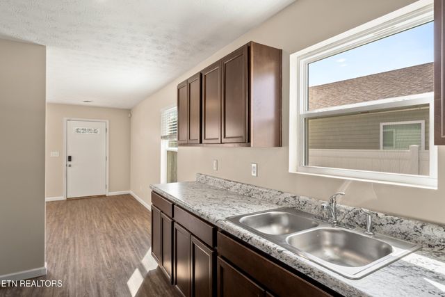 234 Sapling Lane, Knoxville, TN 37924