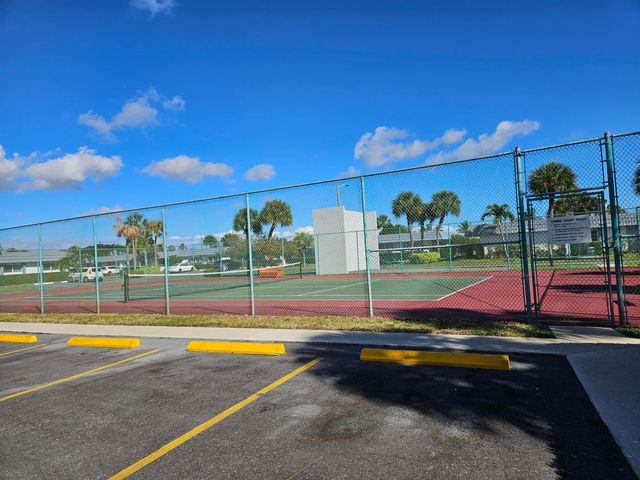 2886 E Fernley Dr Drive E 1, West Palm Beach, FL 33415