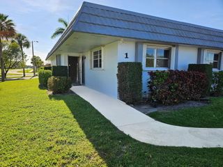 2886 E Fernley Dr Drive E 1, West Palm Beach, FL 33415