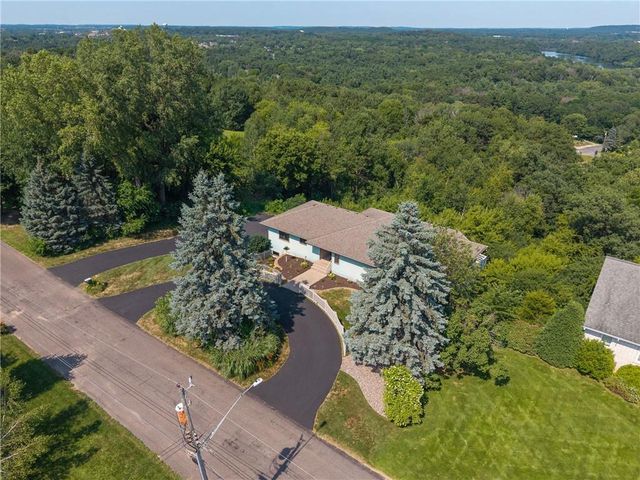 205 Skyline Drive, Eau Claire, WI 54703
