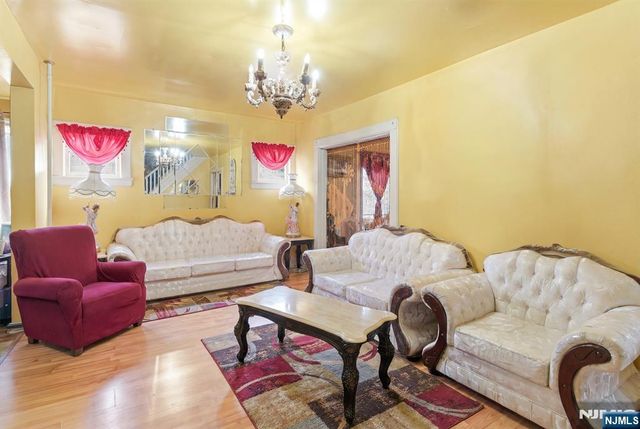 788 Lyons Avenue, Irvington, NJ 07111