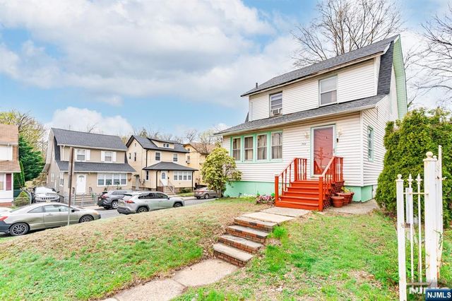 788 Lyons Avenue, Irvington, NJ 07111