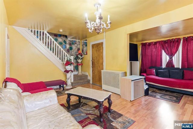 788 Lyons Avenue, Irvington, NJ 07111