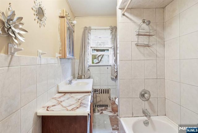 788 Lyons Avenue, Irvington, NJ 07111