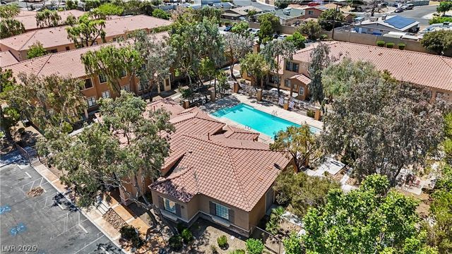 2101 Hussium Hills Street 207, Las Vegas, NV 89108