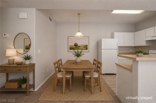 2101 Hussium Hills Street 207, Las Vegas, NV 89108