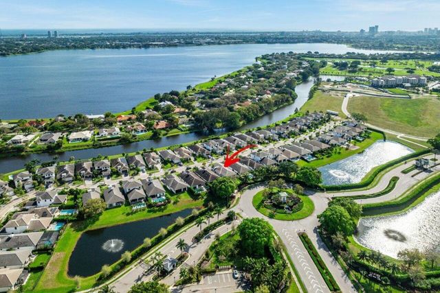 2928 Gin Berry Way, West Palm Beach, FL 33401