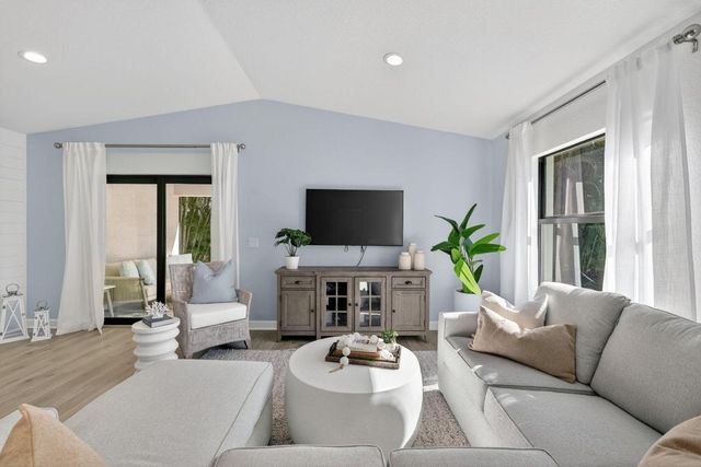 53 El Camino Real, Port St. Lucie, Port St Lucie, FL 34952