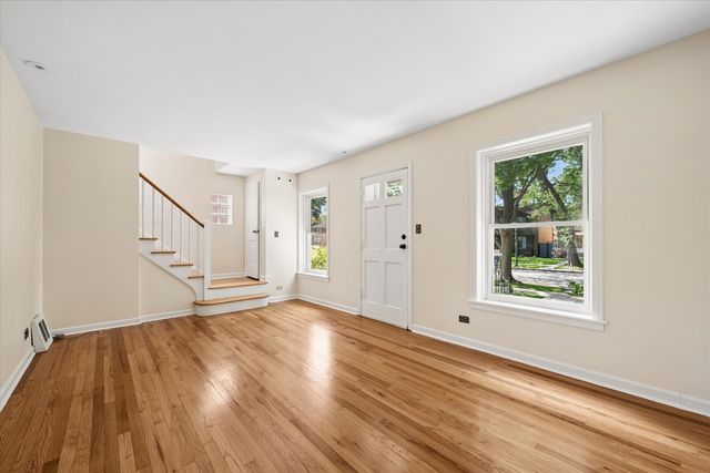 4135 N Pontiac Avenue, Chicago, IL 60634
