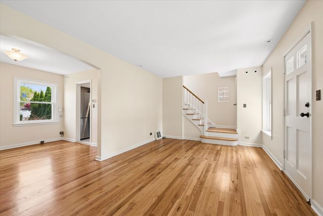 4135 N Pontiac Avenue, Chicago, IL 60634
