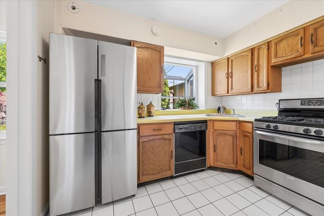4135 N Pontiac Avenue, Chicago, IL 60634